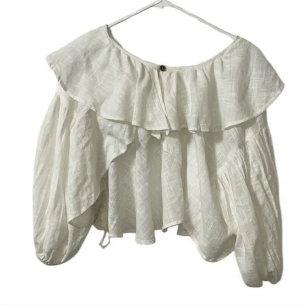 Free people Off-White Ruffle Cotton Top(Size Small)